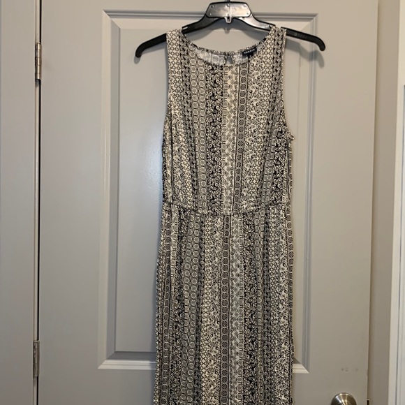 Torrid Maxi Dress - Picture 9 of 15